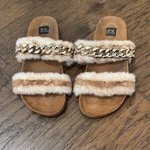ZAC Zac Posen Beige Faux-Fur Slide Sandals with Gold Chain